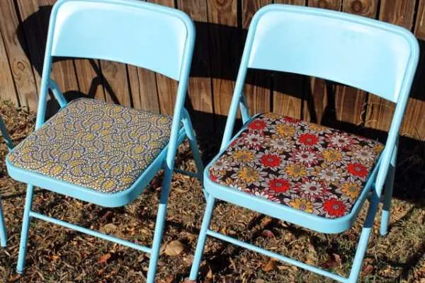 Restyled Folding Chairs DIY from Punk Projects