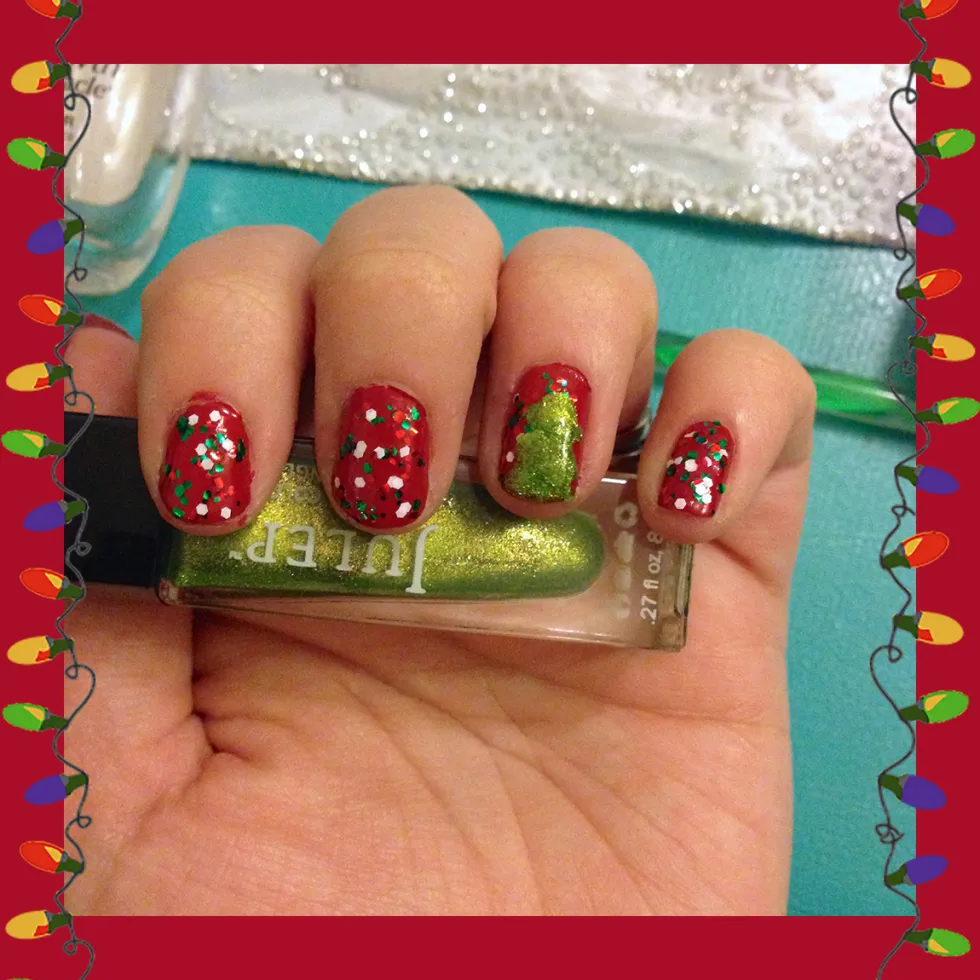 Christmas Nail Art Design for #ManicureMonday by