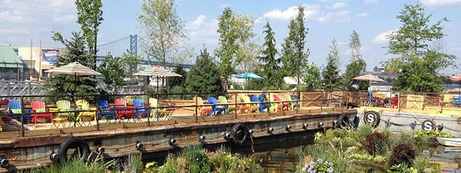 Spruce Street Harbor Park