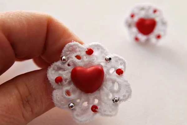 Valentine's Day Rosette Ring Tutorial by Me and Mama Creations