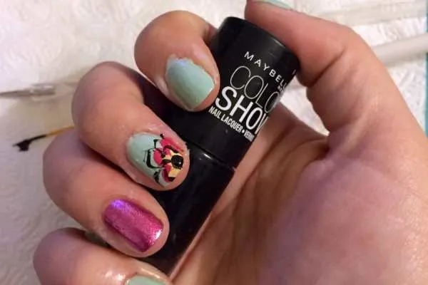Mint & Pink Abstract Floral Nail Art Design by