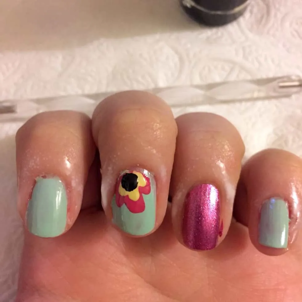 Mint & Pink Abstract Floral Nail Art Design by