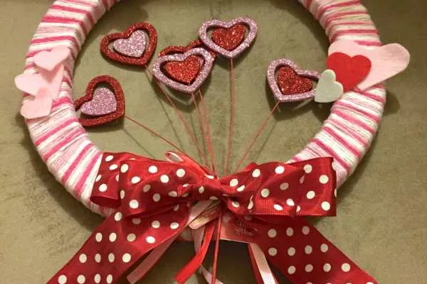 DIY Valentine's Wreath Tutorial by