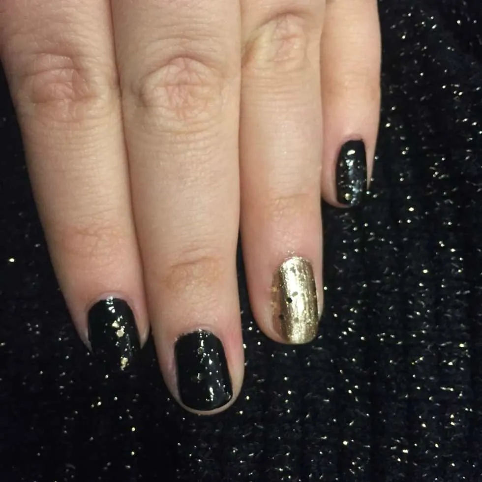 Last Minute New Year's Eve Nail Art Tutorial