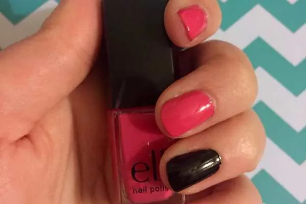 Quick & Easy Valentine's Day Nails