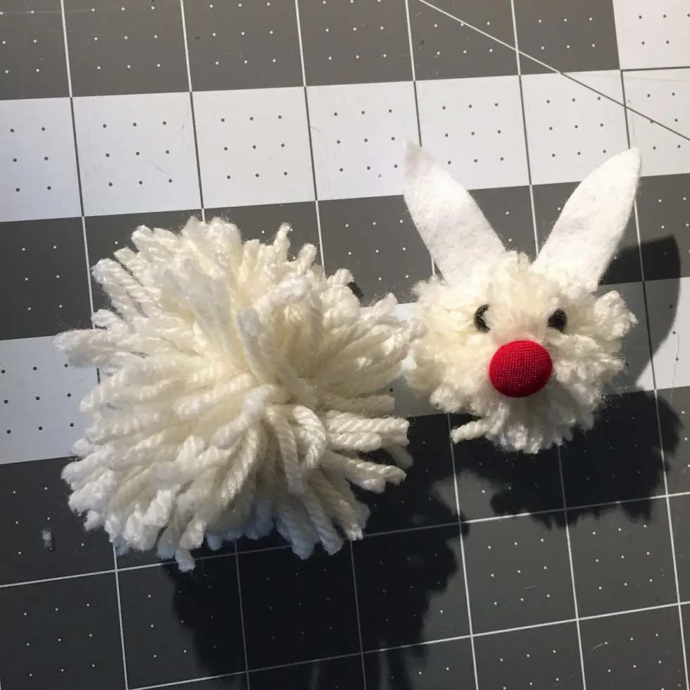 DIY Pom Pom Easter Bunny Tutorial by