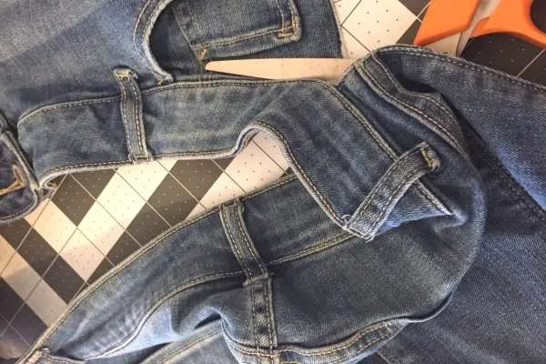 5 Minute No Sew Apron From Jeans, Tutorial by