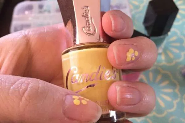 Spring Flowers Nail Art Tutorial by