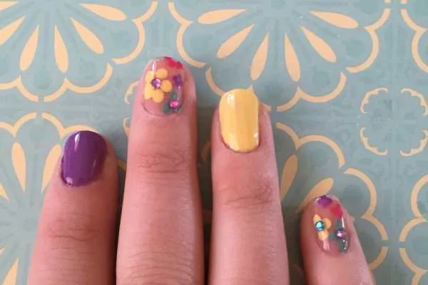 Spring Flowers Nail Art Tutorial by