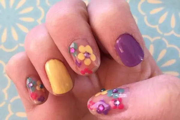 Spring Flowers Nail Art Tutorial by