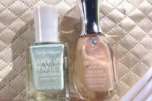NAIL ART GIVEAWAY!