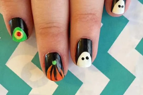 Boo-tiful Halloween Nail Art Tutorial by
