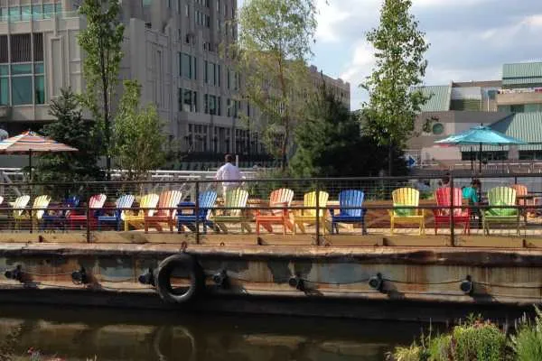 Spruce Street Harbor Park