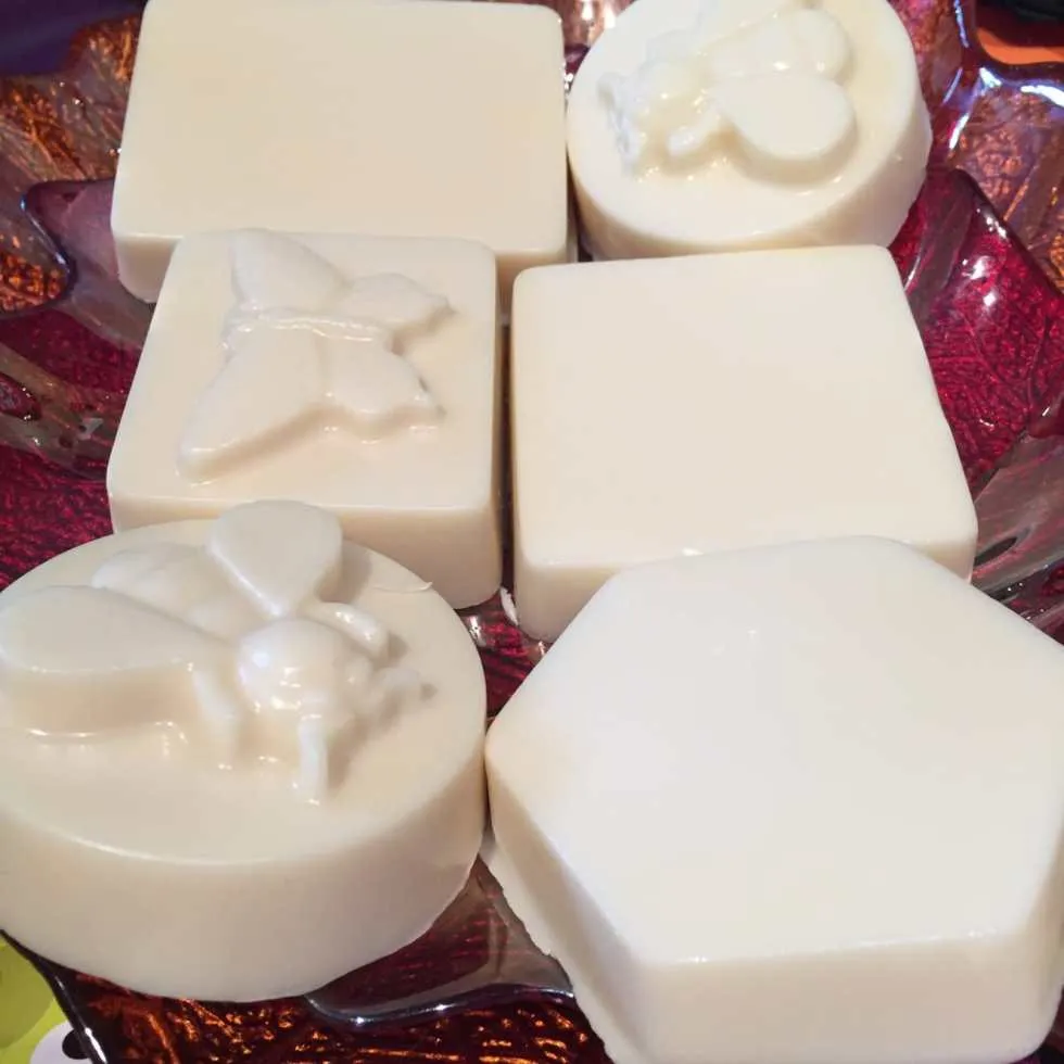 DIY 2 Ingredient Milk & Honey Soap Tutorial by