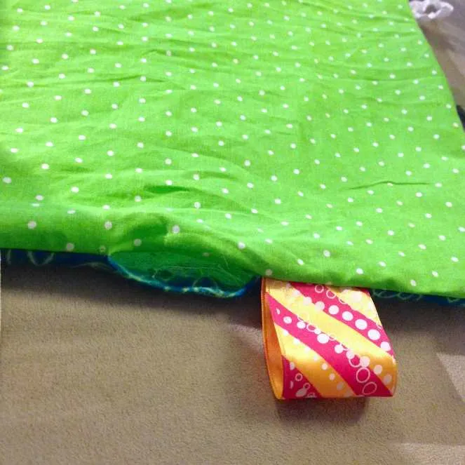 DIY Baby Play Mat with Tags Tutorial