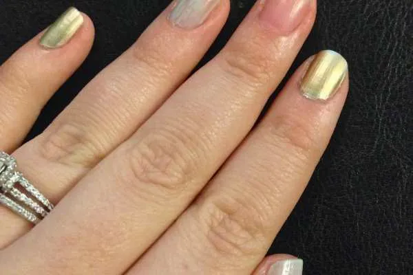 Nail Art Design: Navy, Mint & Gold bynavy-mint-gold-nails-slice