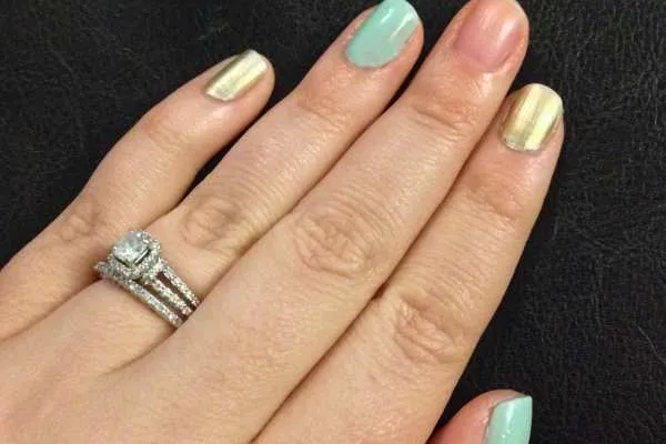Nail Art Design: Navy, Mint & Gold bynavy-mint-gold-nails-slice