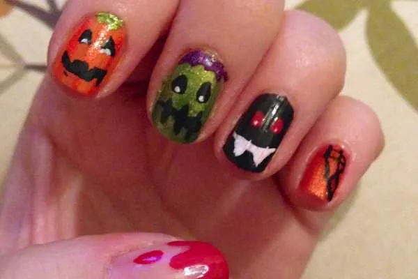 Nail Art Design: Halloween Nails by