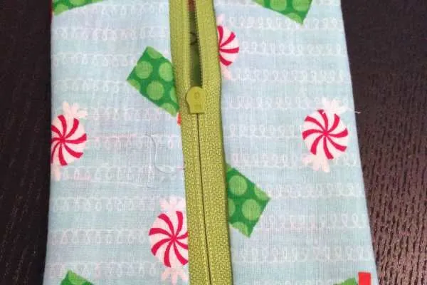 Third Day of Christmas: DIY Mini Makeup Bag Tutorial by