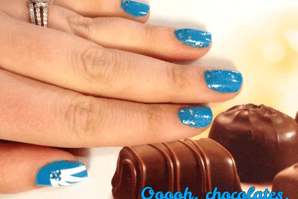 Nail Art: Feelin' Blue by