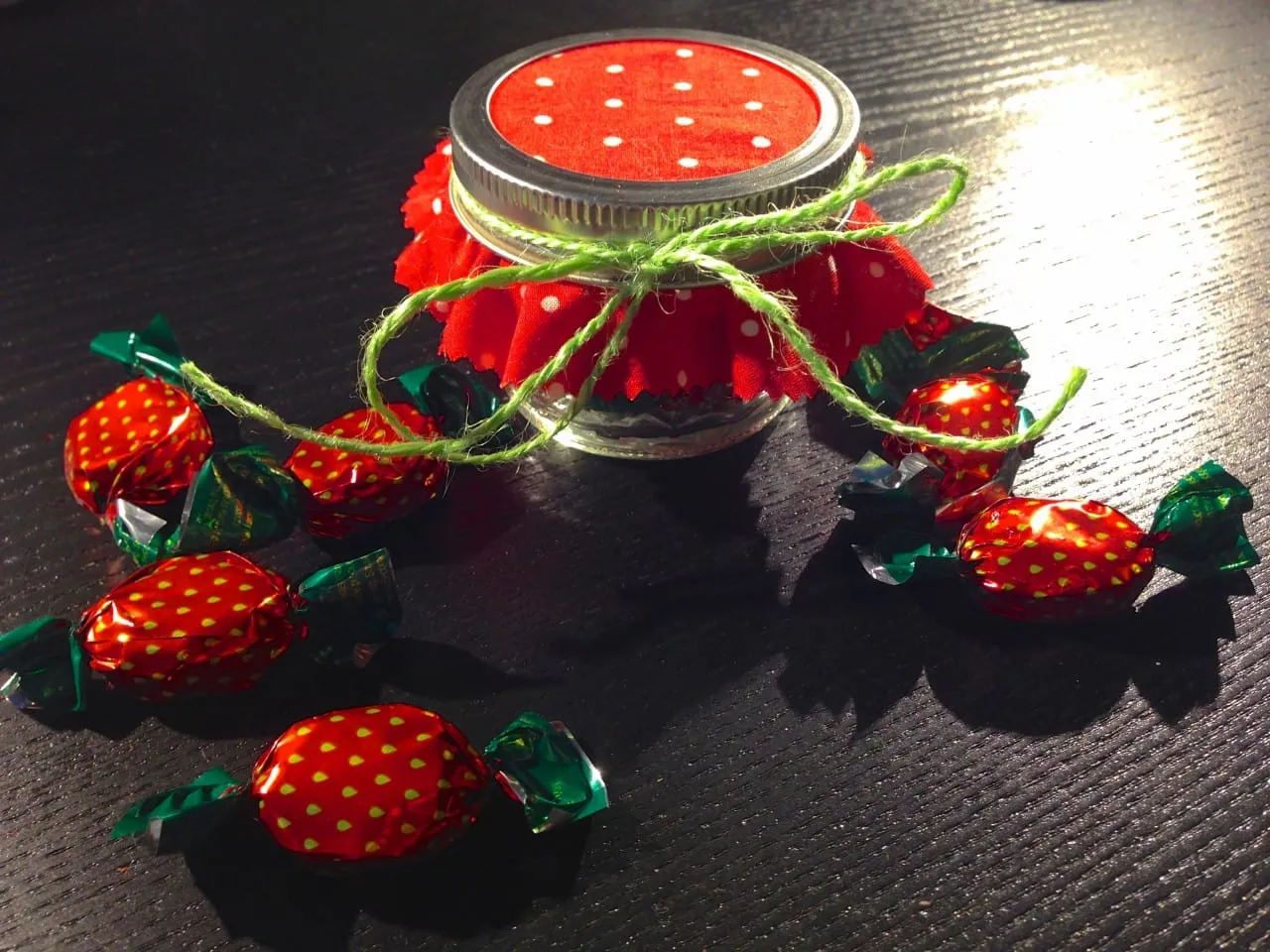 Wedding Mason Jars: 3 DIYs by