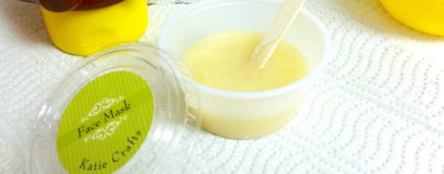 DIY Honey and Lemon Face Mask on Katie Crafts; https://www.katiecrafts.com